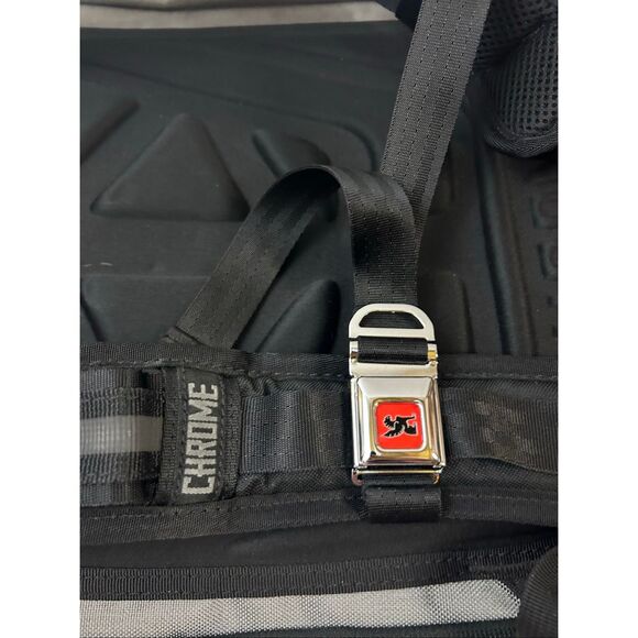 Chrome backpack Orlv 2.0 Backpack? Gray Black Buckle snap - Picture 14 of 16